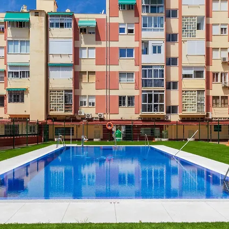 Stylish With Pool & Sea Views Lejlighed *